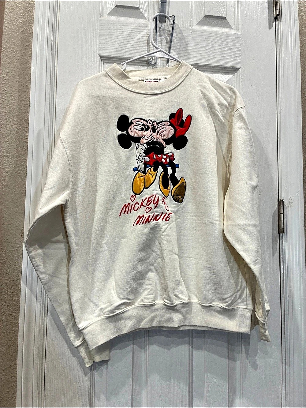 Mickey Inc Mickey & Minnie Graphic Sweatshirt White Size Small
